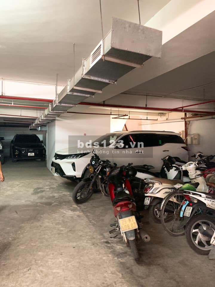 Tòa nhà tổ hợp khách sạn văn phòng MP Phương Liệt 12 tầng, 2 hầm doanh thu 300TR/TH giá 69 tỷ