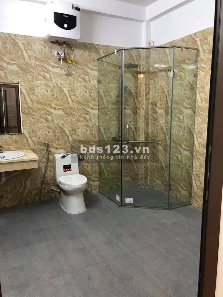 Bán nhà Trần Khát Chân, gần phố mới koong diện tích 45m2, giá nhỉnh 3 tỷ, sổ đỏ chính chủ
