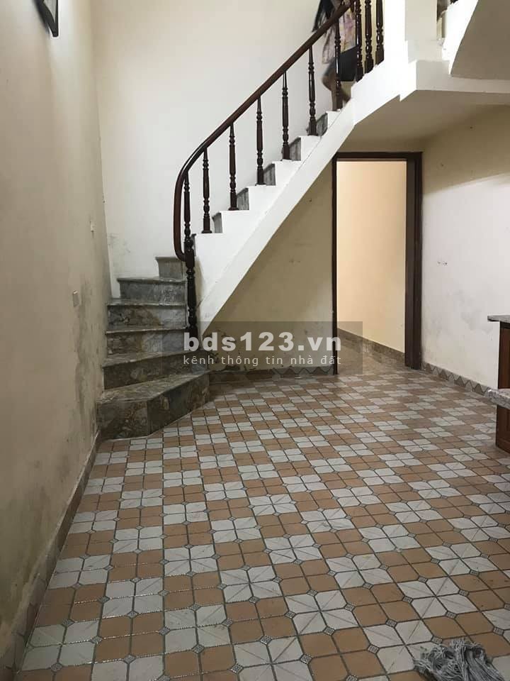 Bán đất tặng nhà 2 tầng phố Đội Cấn Ba Đình mặt tiền 3,7m- 68m2 giá 6.6 tỷ