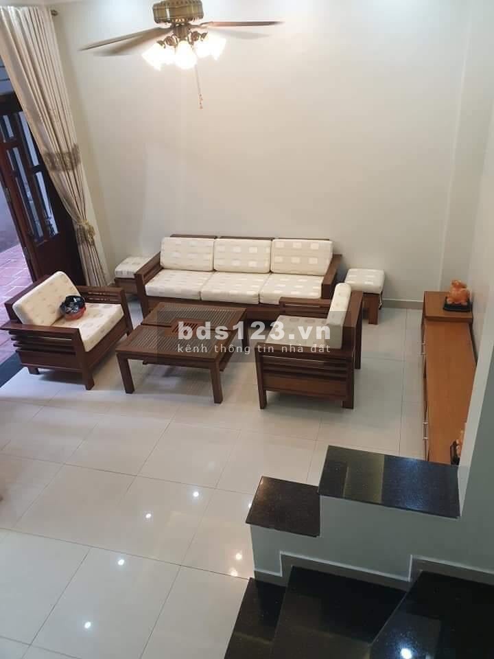 Cực hiếm nhà Xuân La, nhà đẹp, tiện ích ngập tràn, diện tích sử dụng 30m2, giá 2.6 tỷ