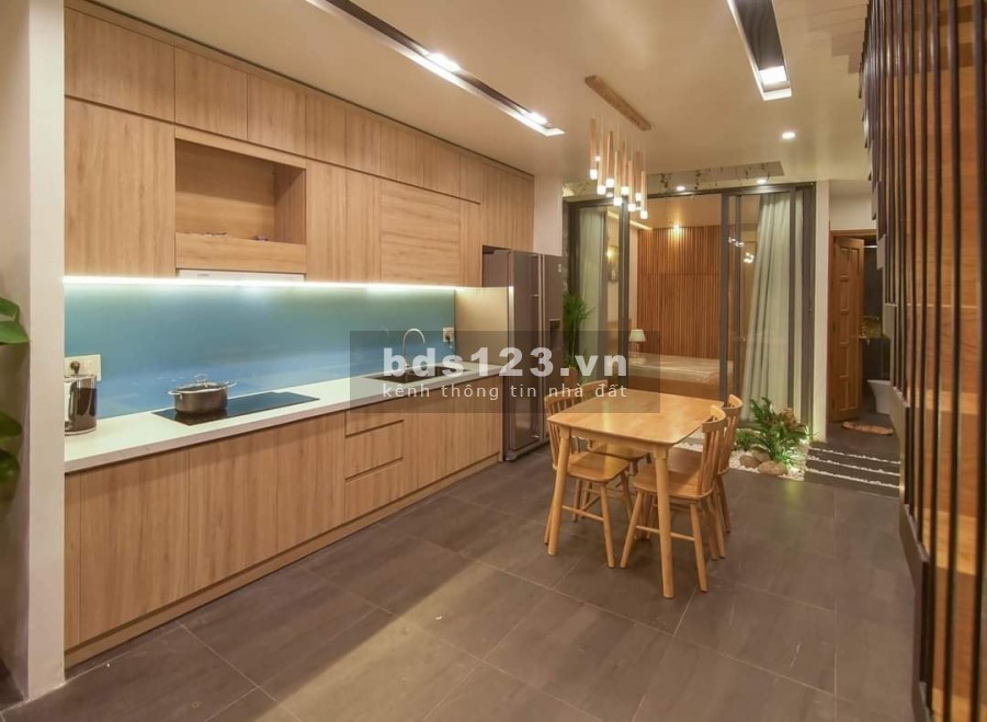 Siêu phẩm cực hiếm Hồ Đắc Di, sâu 1 nhà mặt phố, 20m. ra hồ dt 35m2, 5 tầng, giá cực hiếm