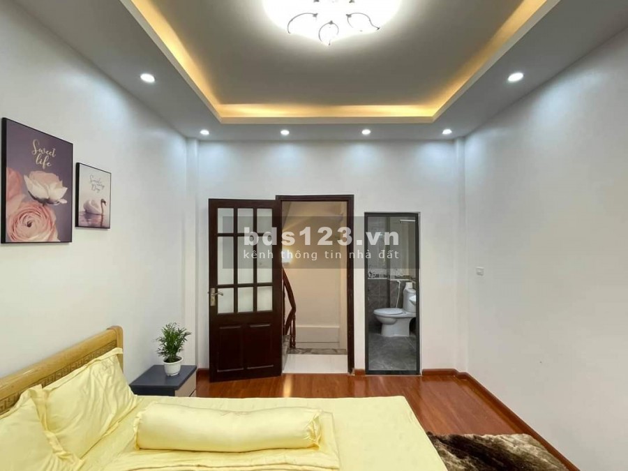 Căn phân lô Lương Khánh Thiện - ngõ rộng ô tô đỗ trước cửa dt 30m2 đúc 4 tầng, 2 tỷ hơn