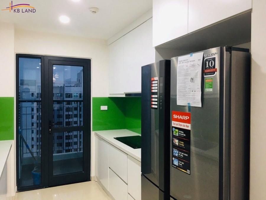 Lạc Long Quân, dt 110m2, 6 tầng , 10 căn hộ, 2 sàn VP, ôtô tránh, DT 200tr/tháng