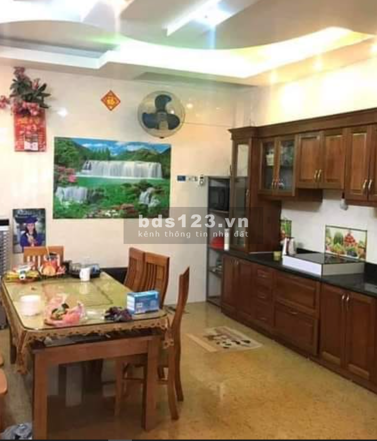 Nguyễn Ngọc Nại ngõ thông rộng & sầm uất nên kinh doanh cực tốt dt 22m2 5 tầng giá 2.95 tỷ