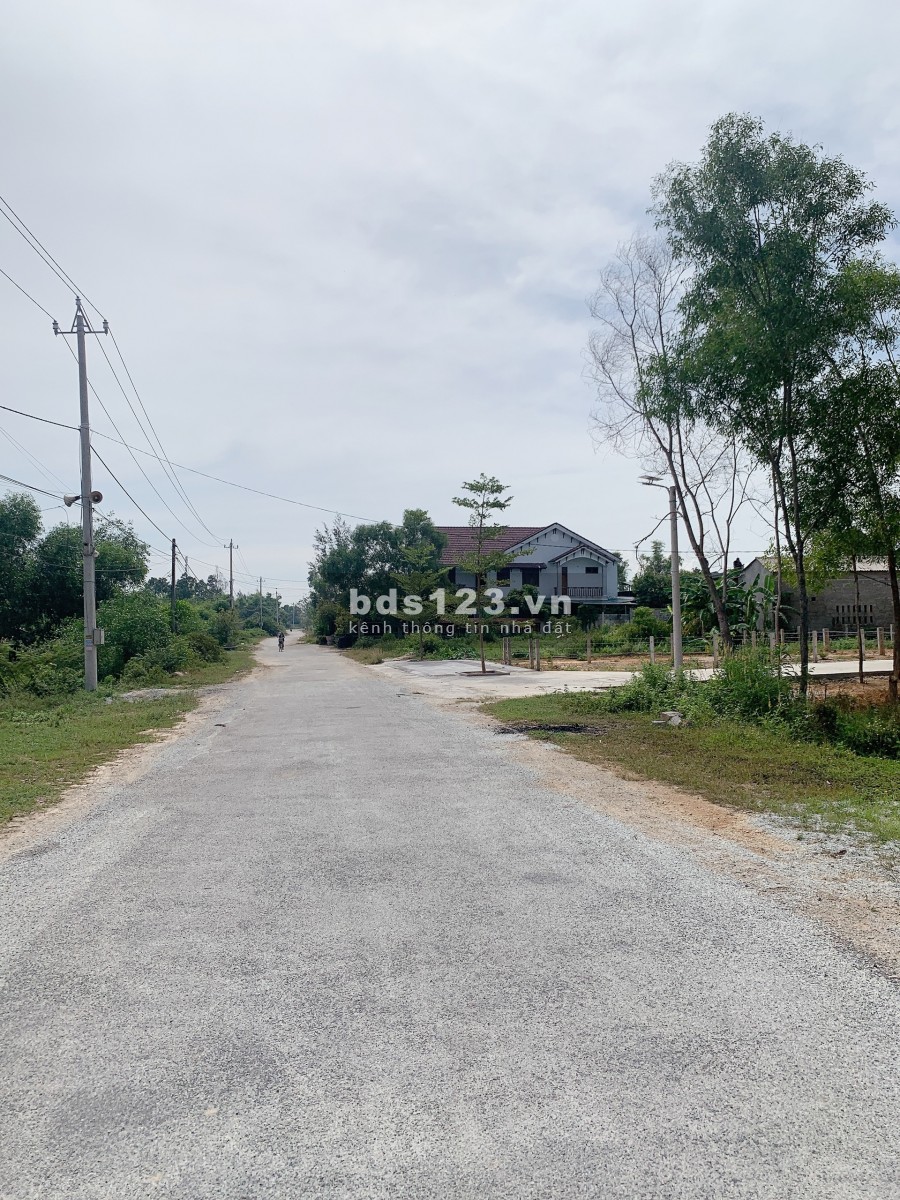 Bán đất phân lô Hương Thuỷ giá đầu tư chỉ 7xx triệu, thổ cư 100%, đường bê tông 5m