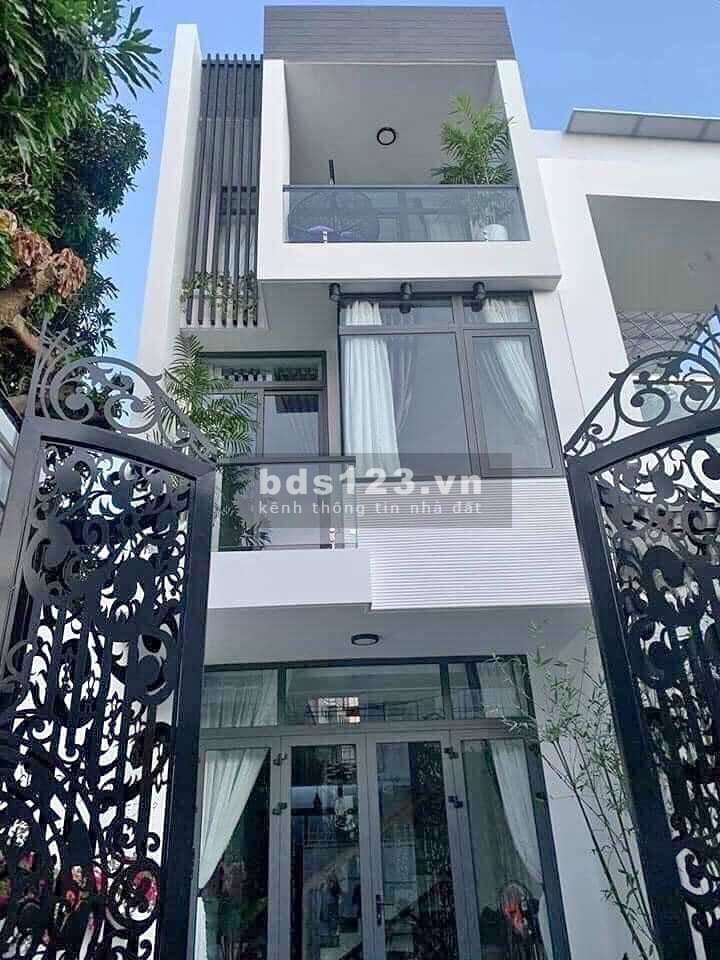 Bán nhà đường Lê Văn Lương, cách trường tiểu học 1km, 2 lầu, sổ hồng riêng