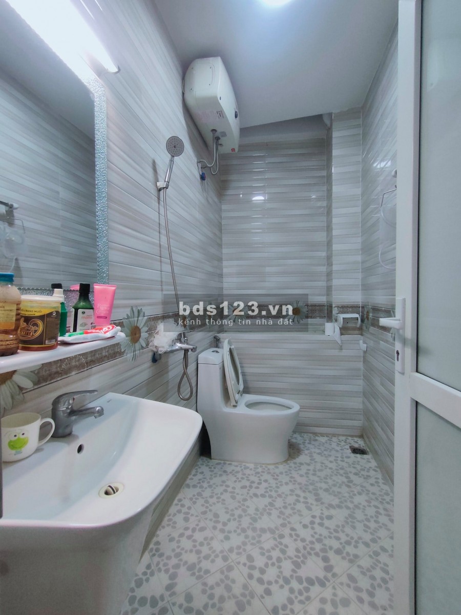 Bán nhà Cầu Diễn, diện tích 51m2, nhà rộng sát hồ điều…