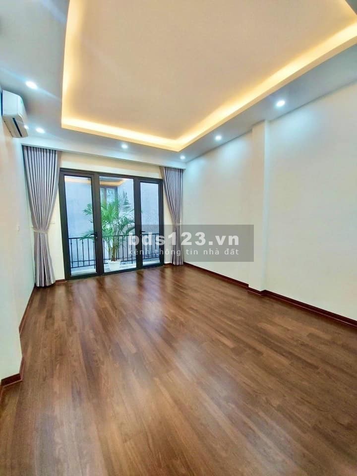 Bán nhà siêu phẩm 5 tầng đúc Giải Phóng, hạ chào 100 triệu dtsd 50m2, giá nhỉnh 4 tỷ