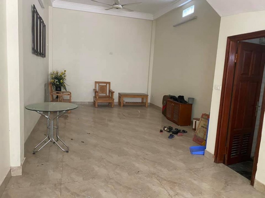 Bán nhà ngõ phố Trung Kính, Yên Hòa, Quận Cầu Giấy, Hà Nội giá 5.5 tỷ liên hệ 0902224679