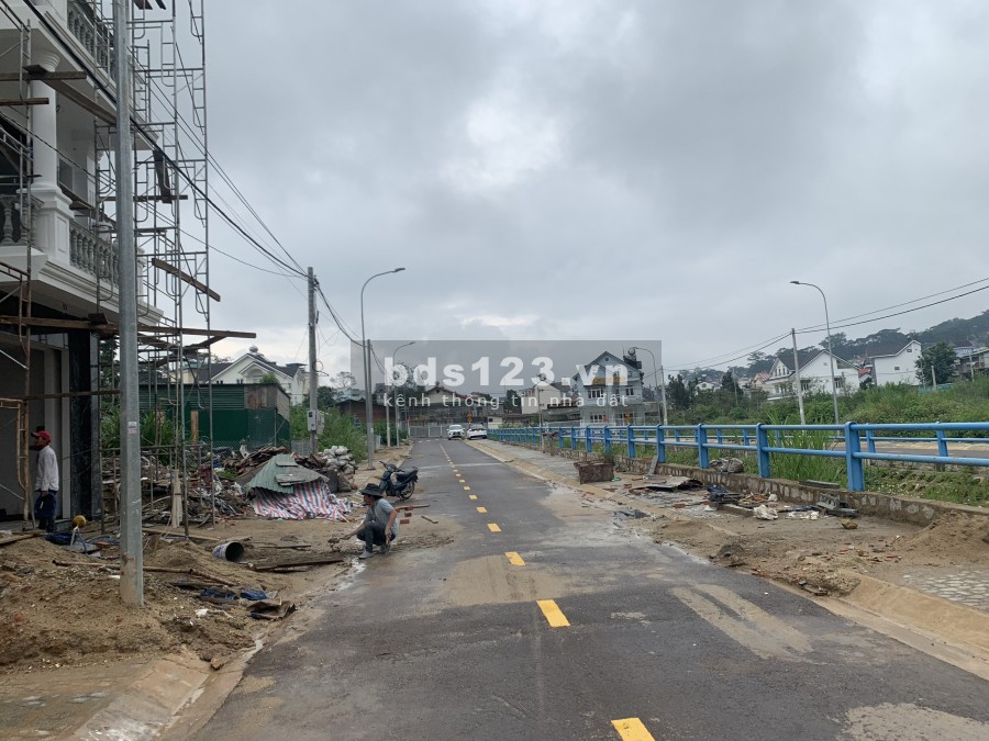Cần bán lô đất liên kế KQH đường Phạm Hồng Thái Khu E TP-Đà Lạt giá chỉ.