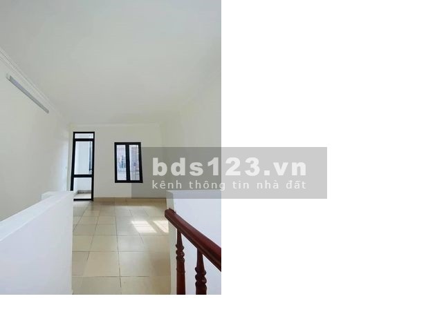 Bán nhà Bùi Ngọc Dương, nhà mới, ô tô đỗ cổng diện tích sử dụng 37m2 giá bán 5.5 tỷ