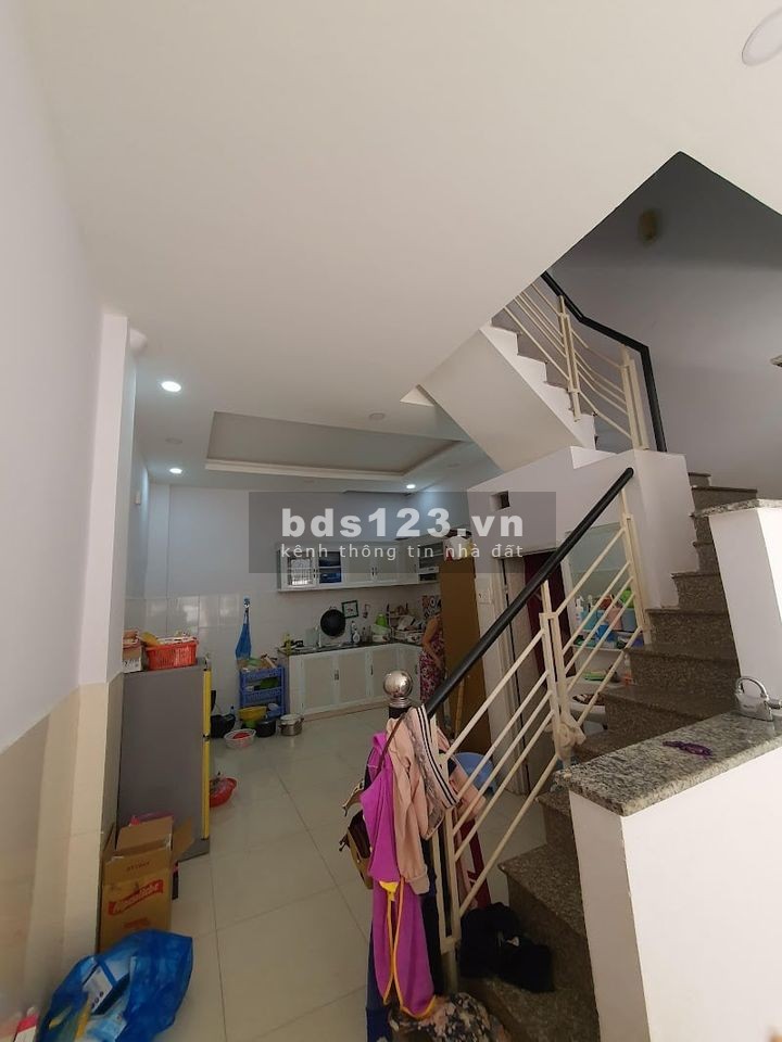 Bán nhà Âu Cơ, Tân Thành, Quận Tân Phú diện tích 38m2 giá chỉ 3.1 tỷ, lh 0909640567