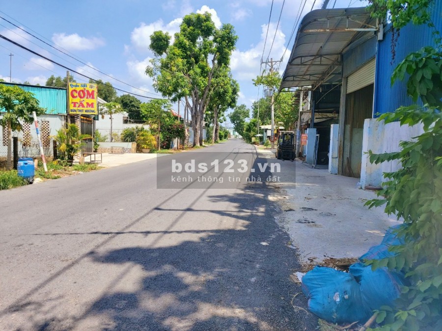 Mặt tiền đường Nguyễn Thị Lắng xã Phước Vĩnh An đường kinh doanh mua bán sầm uất