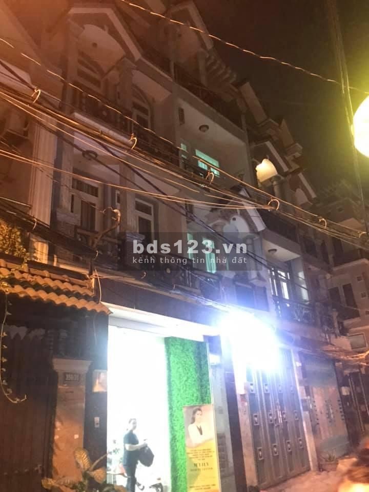 Bán Nhà Cấp 4 Tây Thạnh hẻm xe hoi, khu Biệt Thự đáng sống dân trí cao, sổ hồng riêng