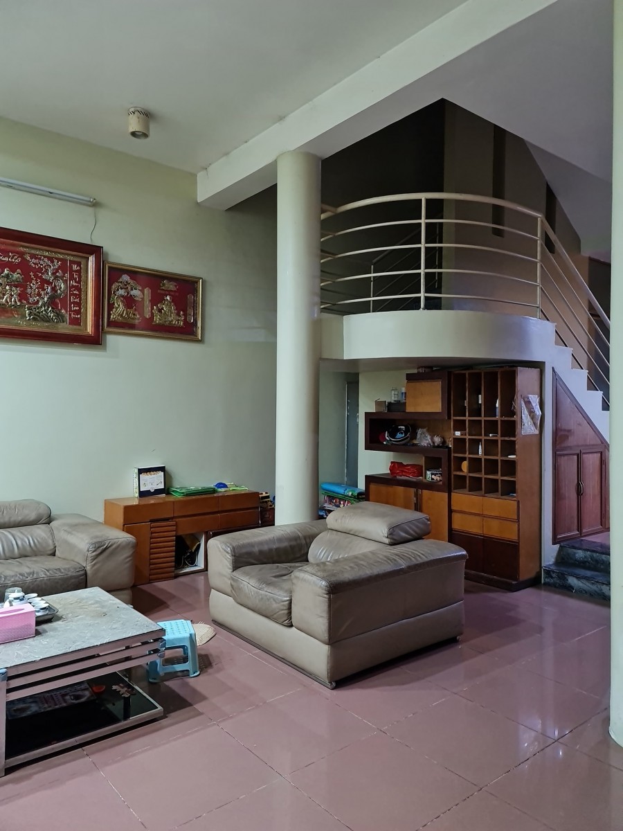 Bán Biệt Thự P. Chu Huy Mân Long Biên 300m2 MT 13m ô tô 7 chỗ, KD, chỉ 17 tỷ