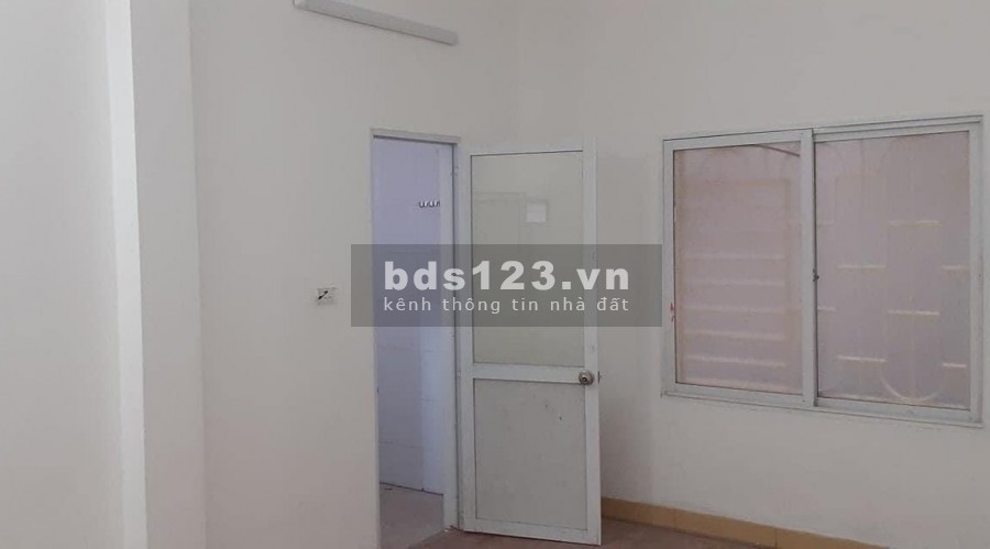 Trung tâm Ba Đình, nhà hiếm, cực đẹp, ở luôn, Giang Văn Minh 30m2x3T, MT5m, giá nhỉnh 2 tỷ.