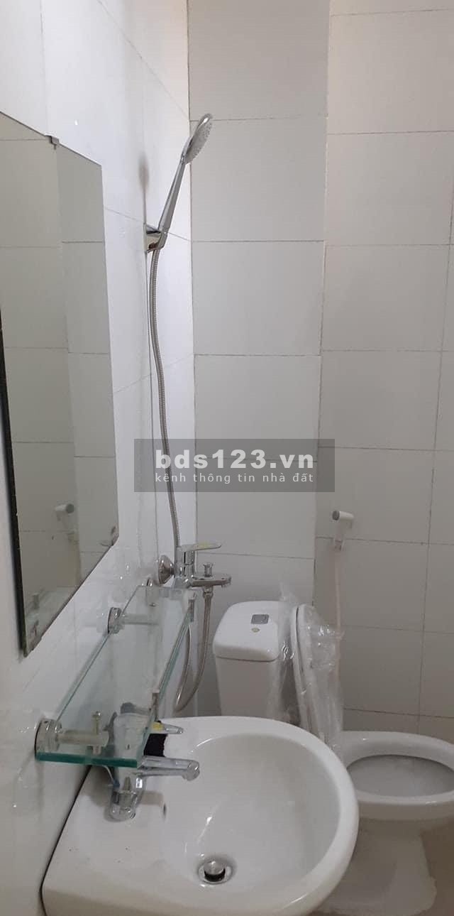 Trung tâm Ba Đình, nhà hiếm, cực đẹp, ở luôn, Giang Văn Minh 30m2x3T, MT5m, giá nhỉnh 2 tỷ.