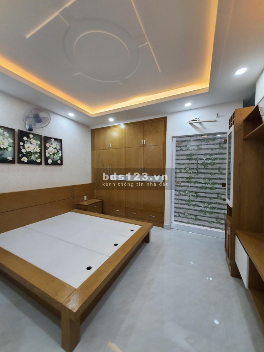 Bán Nhà Gò Vấp, hẻm 5, đúc kiên cố 4 tầng, diện tích 65m2, giá chỉ hơn 6 tỷ sổ sẵn