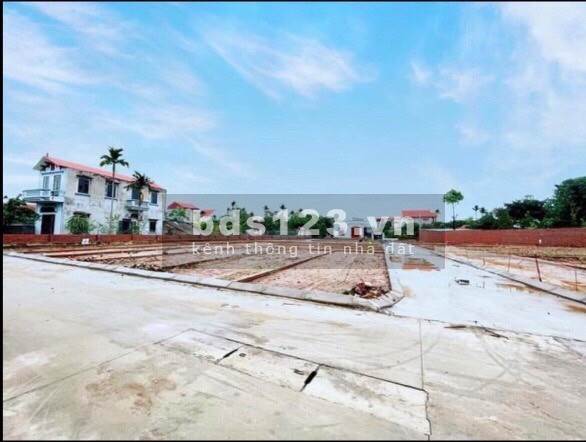 Em còn 01 Lô Đất Thổ Cư Siêu Đẹp, giá hớp lí, diện tích sử dụng 86m2, tiện ích đầy đủ