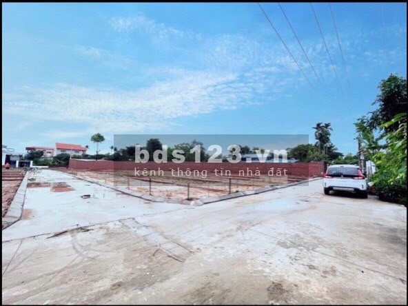 Em còn 01 Lô Đất Thổ Cư Siêu Đẹp, giá hớp lí, diện tích sử dụng 86m2, tiện ích đầy đủ
