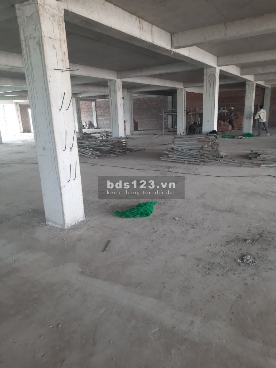 Shophouse Yên Phong sổ đỏ 7mx19m mt 48m2, xây 4.5 tầng, giá chỉ 2 triệu/m2, lh 0989426892
