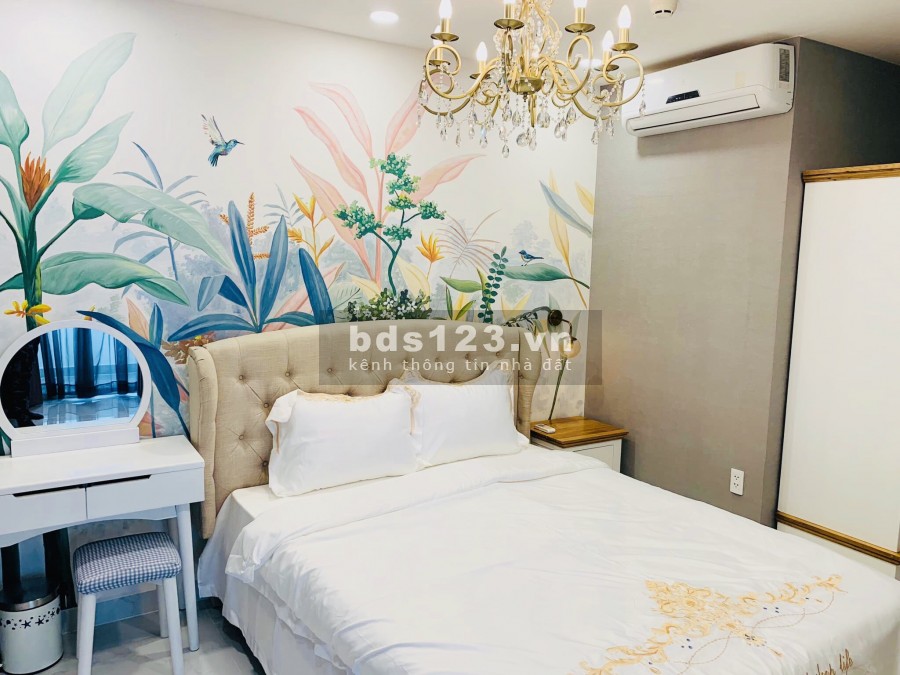 Bán căn hộ 79m2 Terra Royal Quận 3, đầy đủ NT 3 PN 2WC, giá 6,9 tỷ. LH chủ đầu tư 0935252738