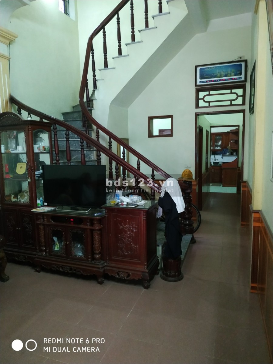 Bán nhà nguyên căn 3 tầng đúc Phúc Xuân Nam Bình mua về ở luôn, đúc kiên cố kiến trúc đẹp