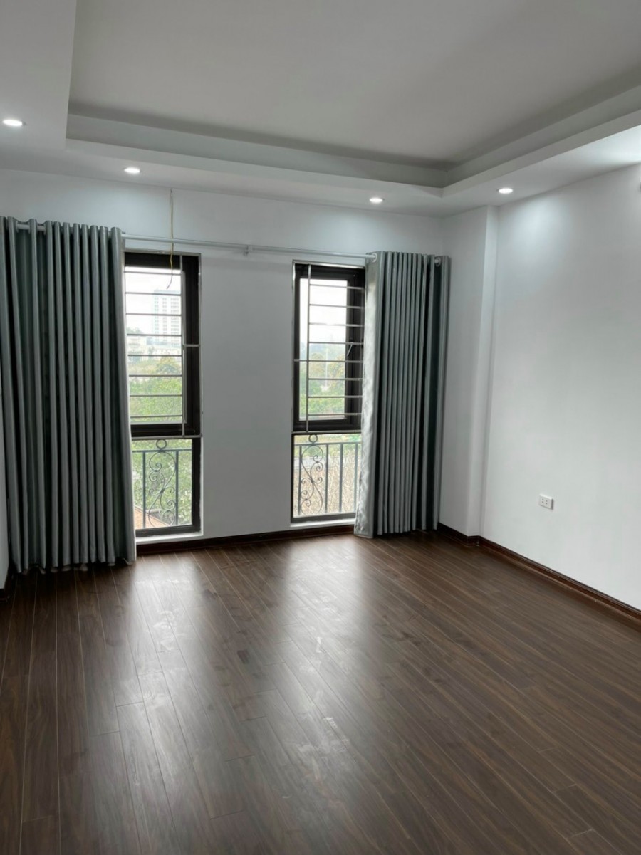 Hiếm! Chỉ 3.9 tỷ có nhà đẹp 5T phố Định Công Thượng Hoàng Mai oto vào nhà KD an sinh đỉnh