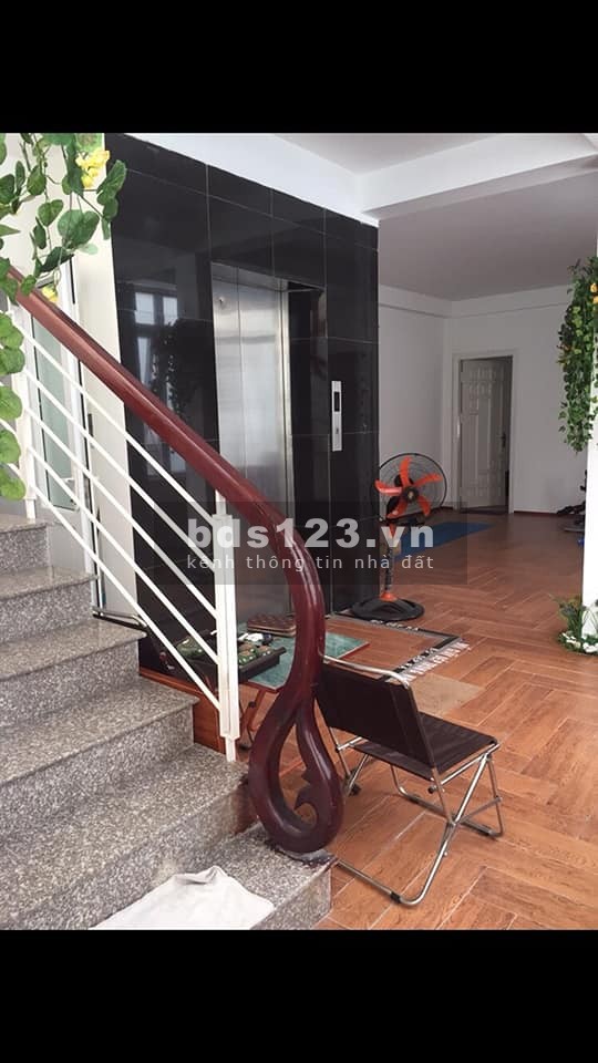 Nhà bán Trần Duy Hưng diện tích 80m2 đúc 6 tầng mặt tiền 6m giá chỉ 13.5 tỷ Cầu Giấy