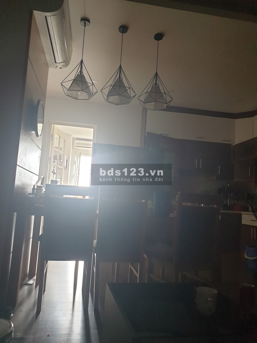 Cần bán căn hộ chung cư tòa No2, 84 Chùa Láng, giá tốt đầu tư, liên hệ 0355883406