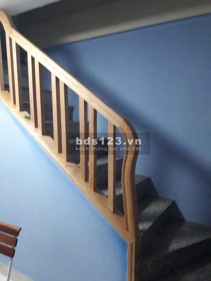 Bán nhà cấp 4 có thêm gác lửng đường Nguyễn Văn Cừ, dtsd 45m2, giá nhỉnh 2.5 tỷ