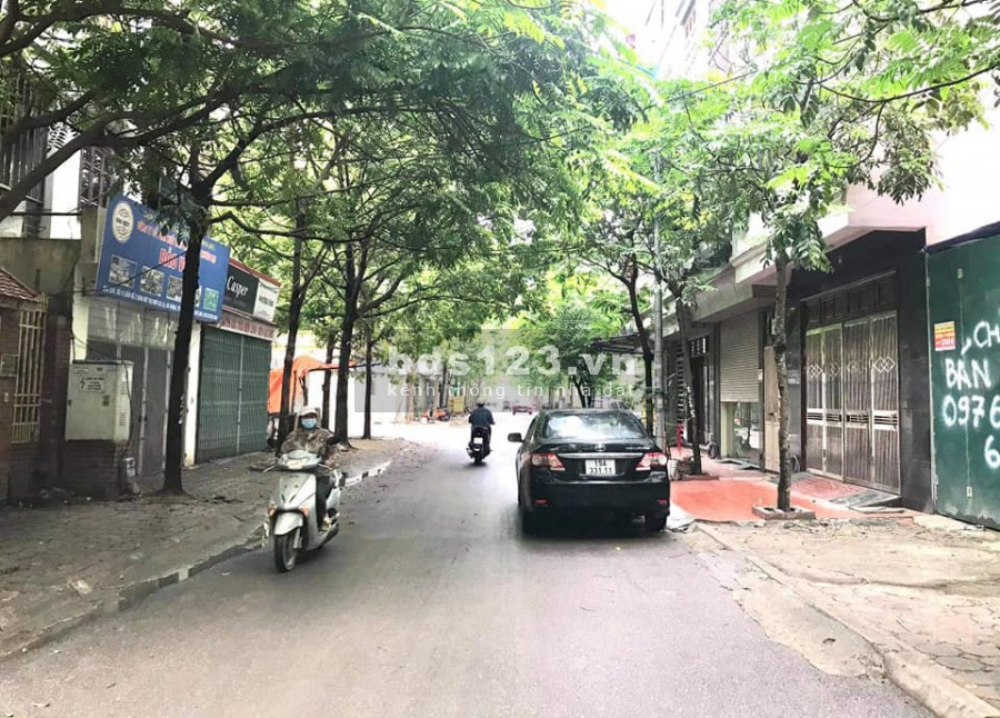 Cần bán đất liền kề khu đô thị Xa La Quận Hà Đông, diện tích 75m2 (5mx15m), giá 6,6 tỷ