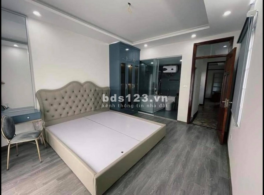 Bán nhà Trần Quý Kiên, Cầu Giấy lô góc ánh sáng ngập tràn diện tích 40m2 giá bán 5 tỷ4