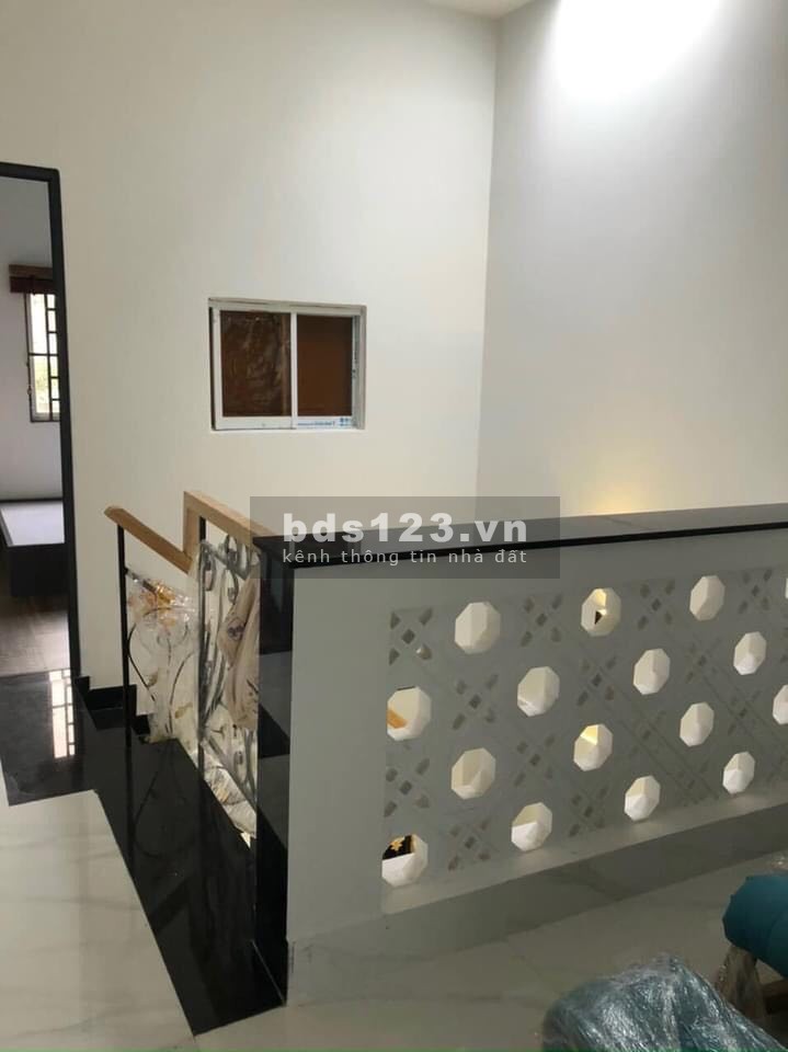 Bán gấp nhà mới xây Tô Ngọc Vân giá chỉ 2.8 tỷ, chủ giảm lấy lộc cho khách chốt trong mùa dịch