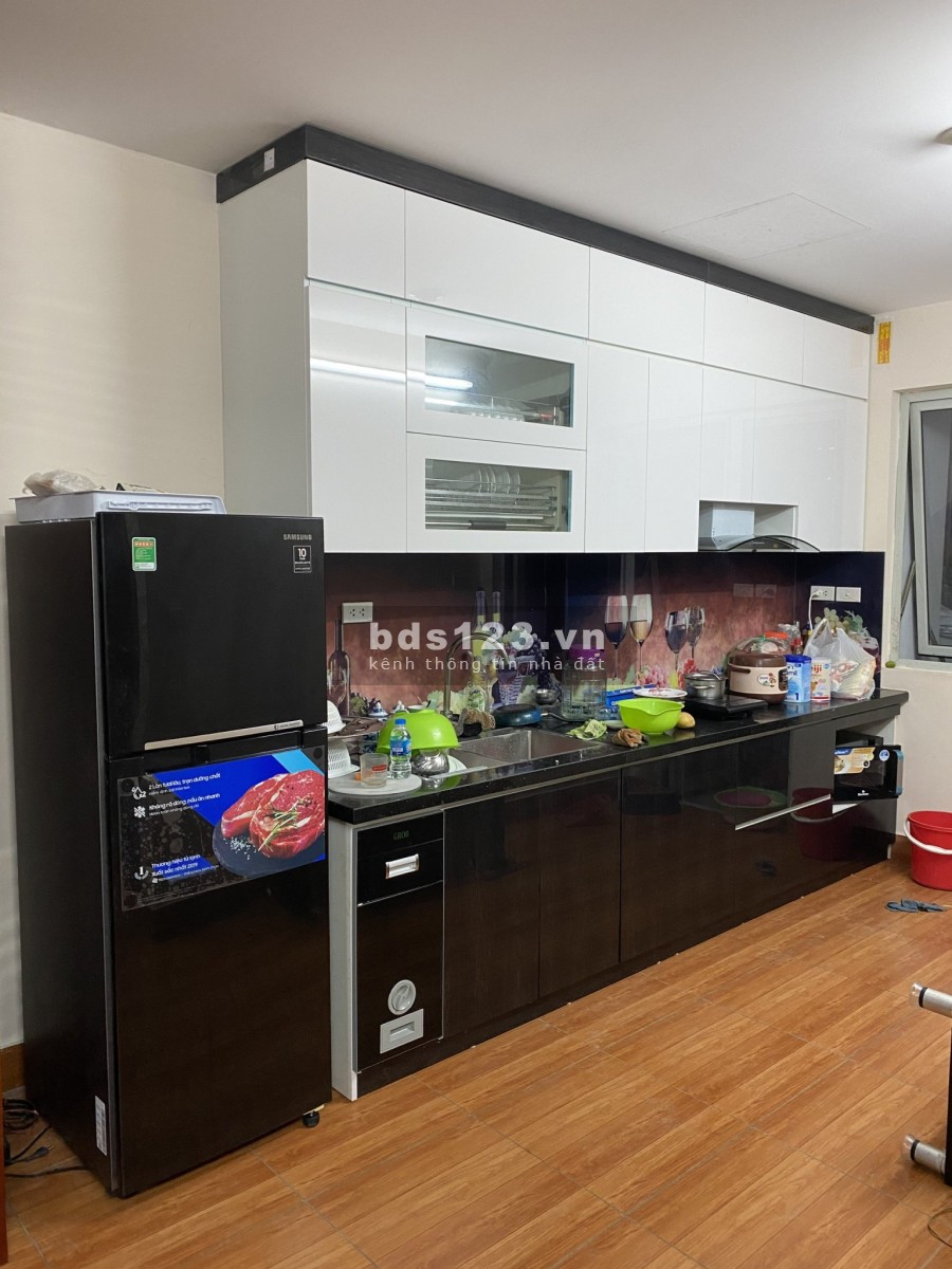 Bán căn góc 2PN tầng chân đế chung cư 536A Minh Khai sát Times City