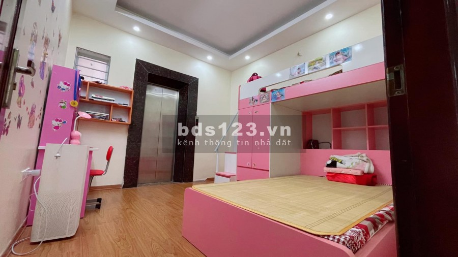 Một căn độc nhất dt 54m2, 5 tầng đẹp thang máy xịn, ô tô giá chỉ hơn 7 tỷ, lh 0976469163