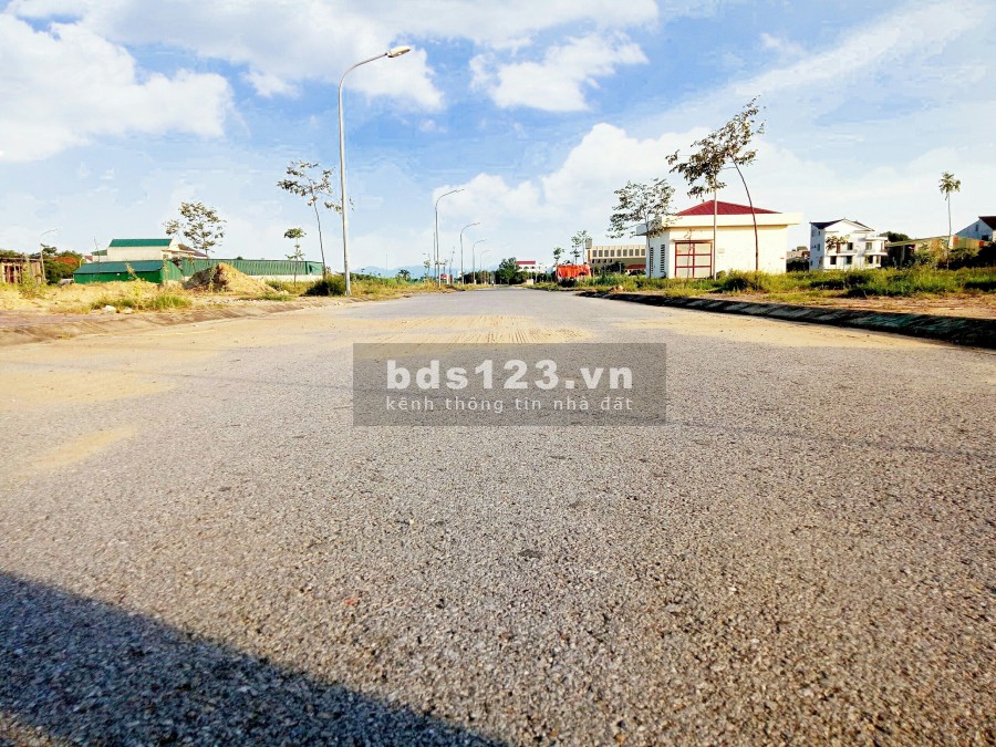Bán đất xóm 5 Nghi Phú siêu đẹp, cơ hội cho nhà đầu tư, giá bán 2.3 tỷ, lh 0986113459