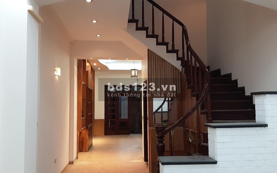 Bán nhà Hồ Tùng Mậu Cầu Giấy, diện tích sử dụng 39m2, giá bán nhanh 3,71 tỷ quá rẻ