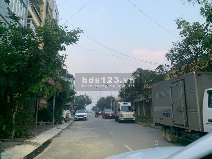 Bán nhà nguyên căn đúc kiên cố 5 tầng tại Phúc Thành 2 về ở ngay giá cực sốc, sổ sẵn