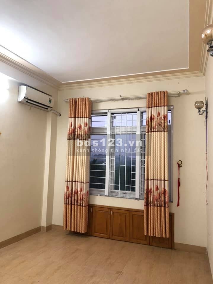Bán nguyên căn nhà phố Cầu Diện, ô tô đỗ cửa, kinh doanh, dt 65m2, 5 tầng, mt 7.9m, giá 6,1 tỷ