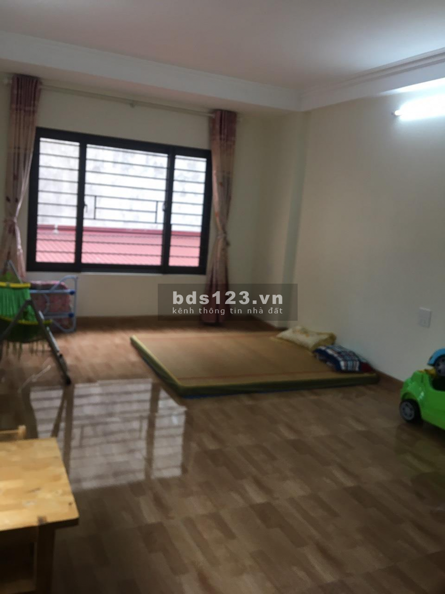Mua nhà Ngọc Thuỵ tặng nội thất đẹp, ô tô vào thoải mái, giá nhỉnh 3 tỷ, sổ chính chủ