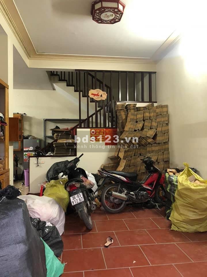 Bán nguyên căn nhà phố Cầu Diện, ô tô đỗ cửa, kinh doanh, dt 65m2, 5 tầng, mt 7.9m, giá 6,1 tỷ