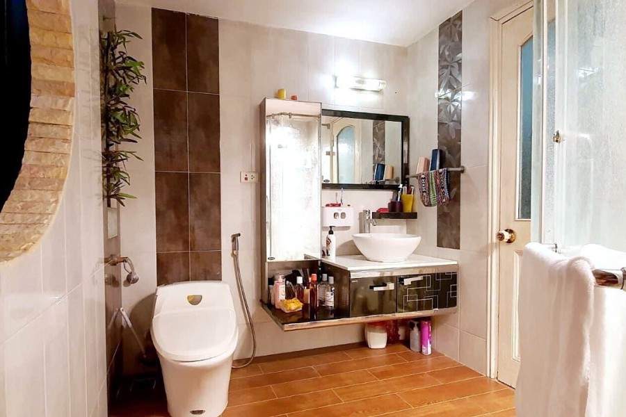 Bán nhà Hồ Đắc Di, sát ô tô tránh 5 tầng chắc chắn ở ngay, giá hơn 4 tỷ, dtsd 40m2