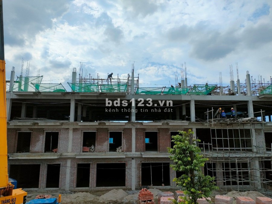 Biệt thự liền kề trung tâm khu công nghiệp Yên Phong Băc Ninh, lô độc bản, liên hệ ngay