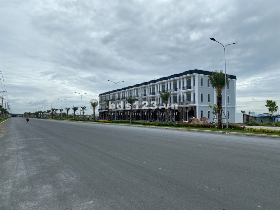 Mở bán 15 suất nội bộ sổ hồng riêng giá F0 vị trí siêu đẹp tại The Sol City Long An