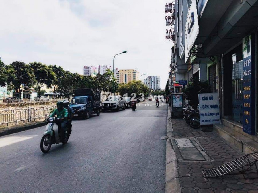 Chính chủ bán nhà mặt phố Nguyễn Lân ( phố thông sang Lê Trọng Tân ) diện tích 56m, nhà cấp 4