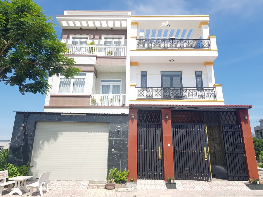 Bán nhà phố chợ Bình Chánh, khu dân cư sầm uất sổ hồng riêng, giá đầu tư sinh lời