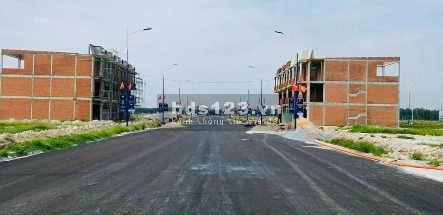 Chính thức nhận giữ chỗ shophouse cao cấp, kế bên khu công nghiệp Bàu Bàng, dt 300m2