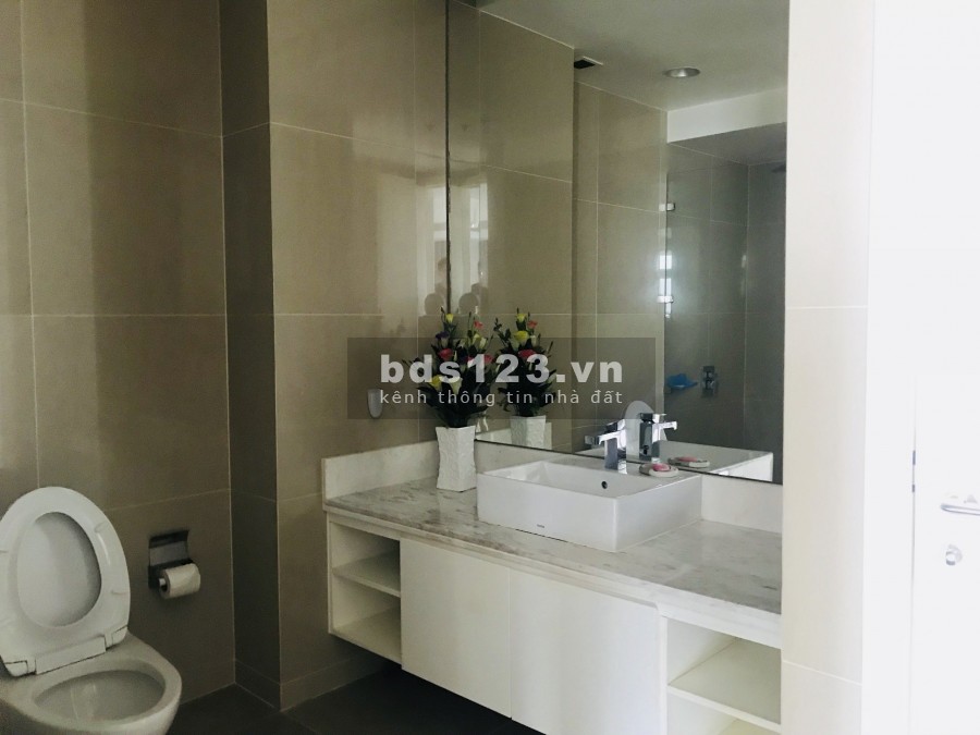 Căn hộ 1PN Azura cho thuê giá 10 triệu/tháng nằm sát chân cầu sông Hàn, giá tốt, an ninh