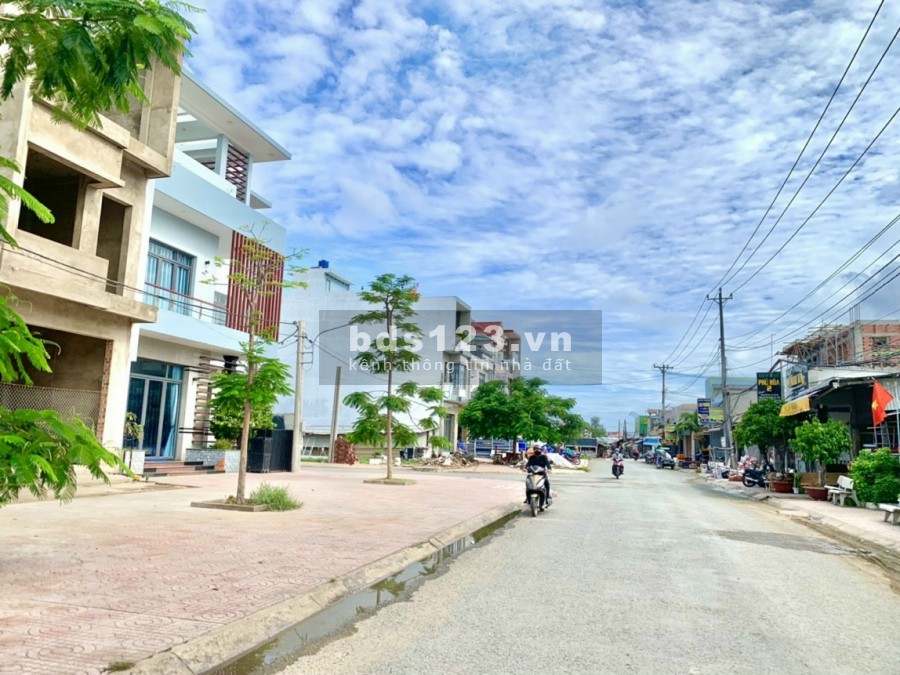 Sự kiện ra mặt shophouse phố chợ Thạnh Phú, pháp lí đầy đủ, liên hệ xem ngay 0348353557